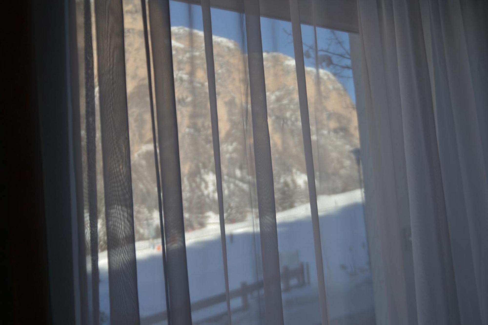 Hotel Scoiattolo Selva di Val Gardena Luaran gambar