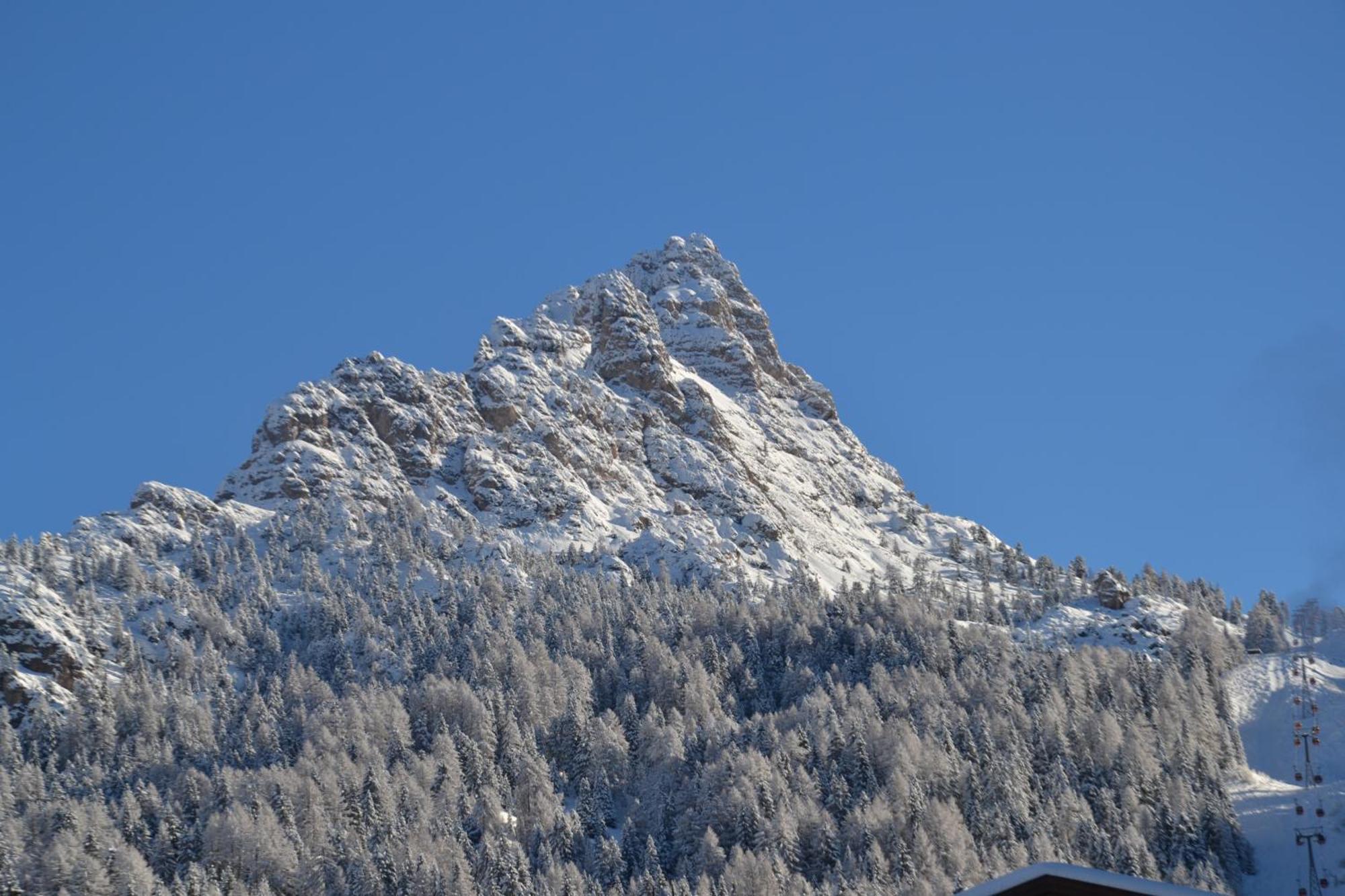 Hotel Scoiattolo Selva di Val Gardena Luaran gambar